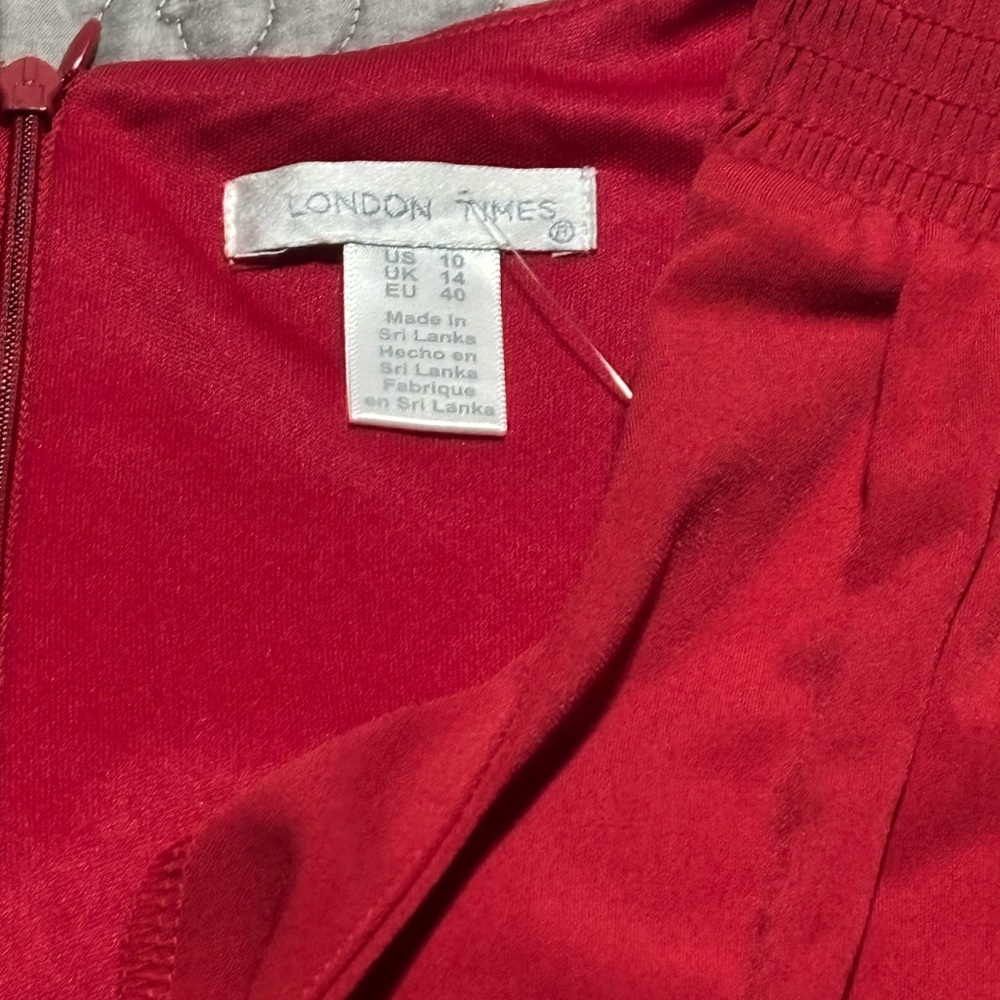 NWT London Times Vibrant Red Jumpsuit • Size 10 • Statement One-Piece - Picture 4 of 6